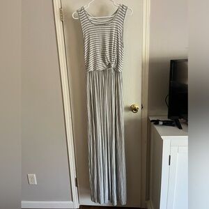 Latched Mama Boardwalk Maxi Dress Medium